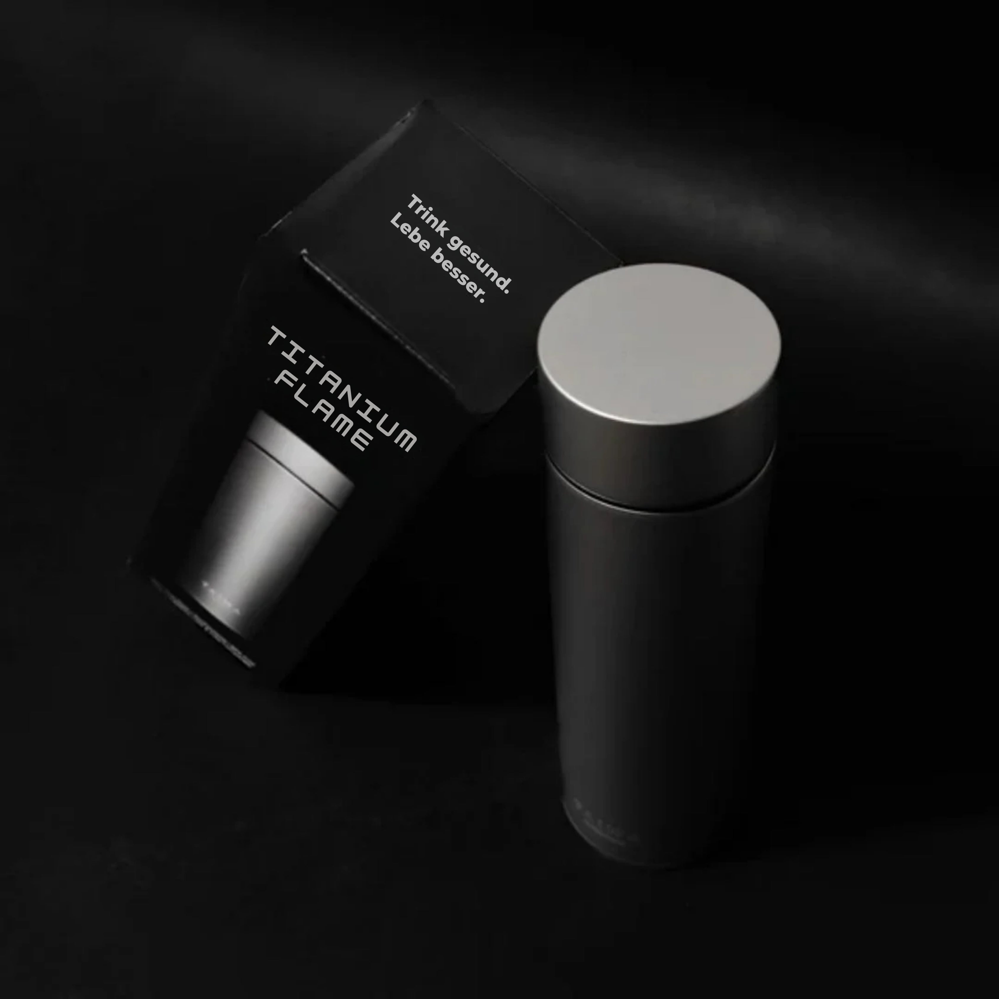 TitaniumFlame Wasserflasche aus 100 % reinem Titan: sauber trinken, besser leben.