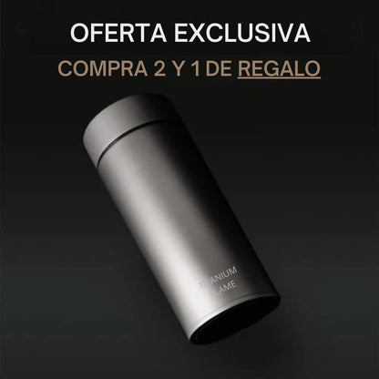 Botella de agua TitaniumFlame 100% titanio puro: beba limpio, viva mejor.